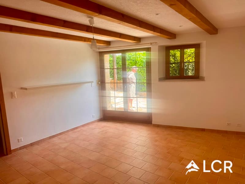 À louer - Appartement de 3.5 pièces avec terrasse dans une bâtisse de caractère à Corcelles (NE) (2)