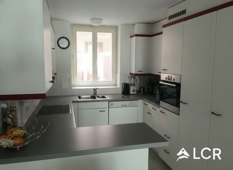 In affitto - Ampio duplex di 4.5 locali con vista libera a Landeron (NE) (2)