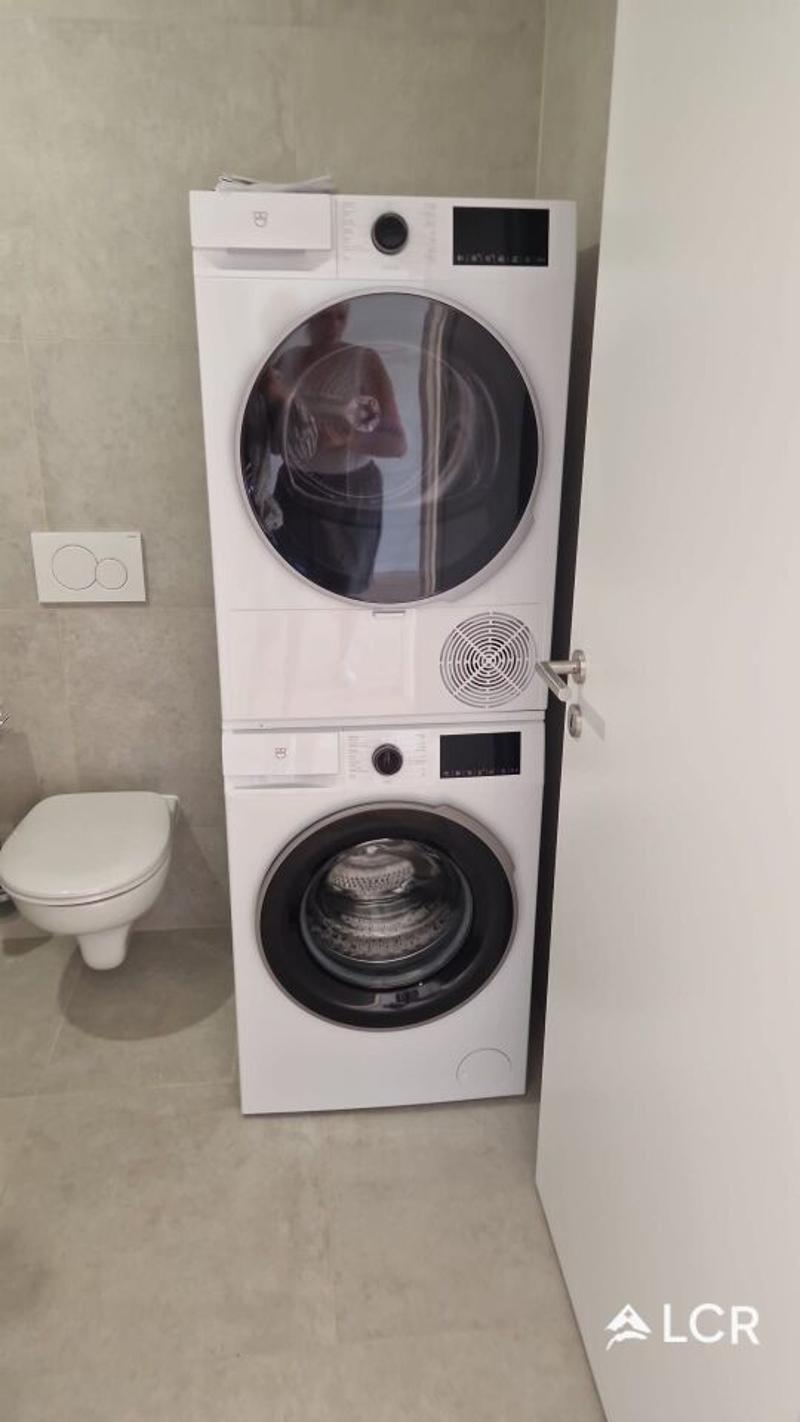 Schönes neues 2.5-Zimmer-Apartment / 1 Schlafzimmer / 1 Badezimmer / 1 Balkon (5)