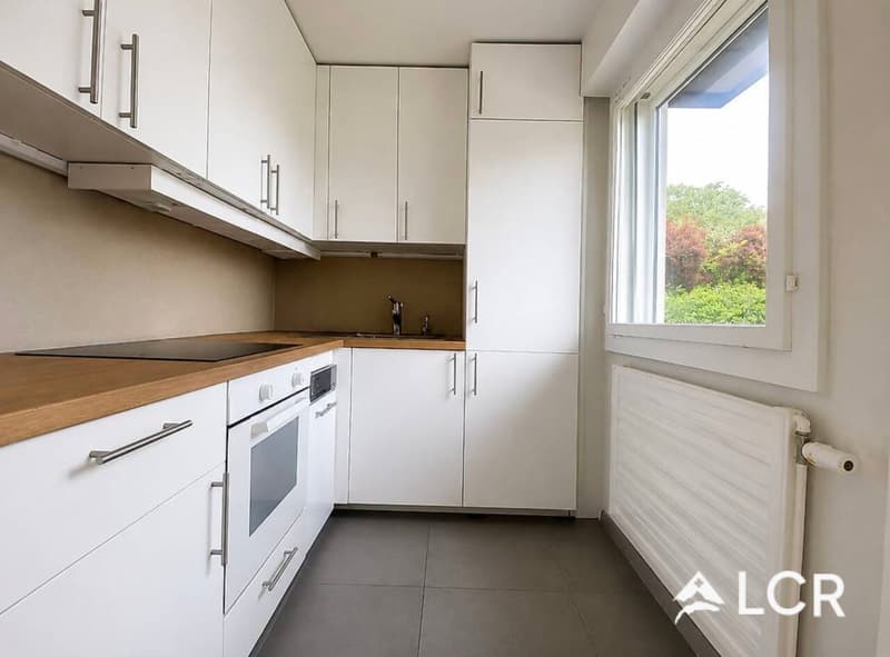 Belle maison  individuelle de 6 pièces / 4 CHB / 2 SDB /3 Places de parc (4)