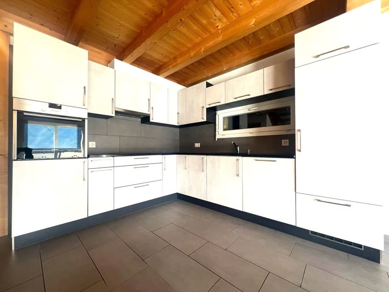Très belle maison mitoyenne de 5.5 pièces avec vue imprenable (3)