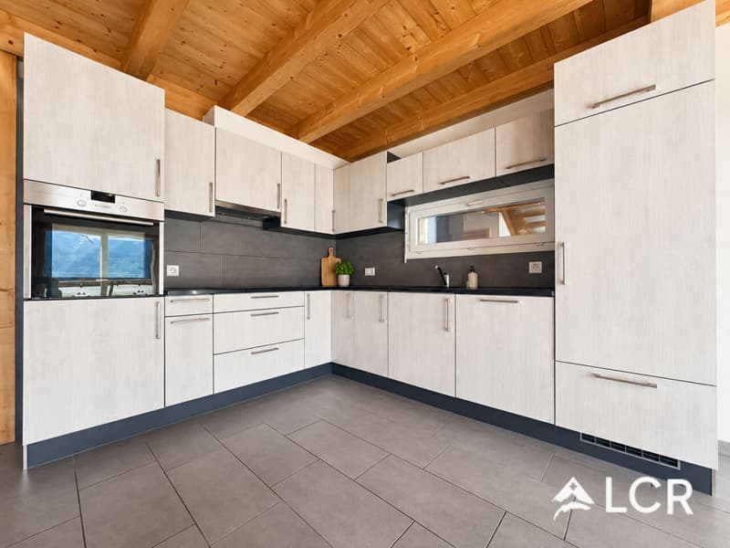 Très belle maison mitoyenne de 5.5 pièces avec vue imprenable (3)