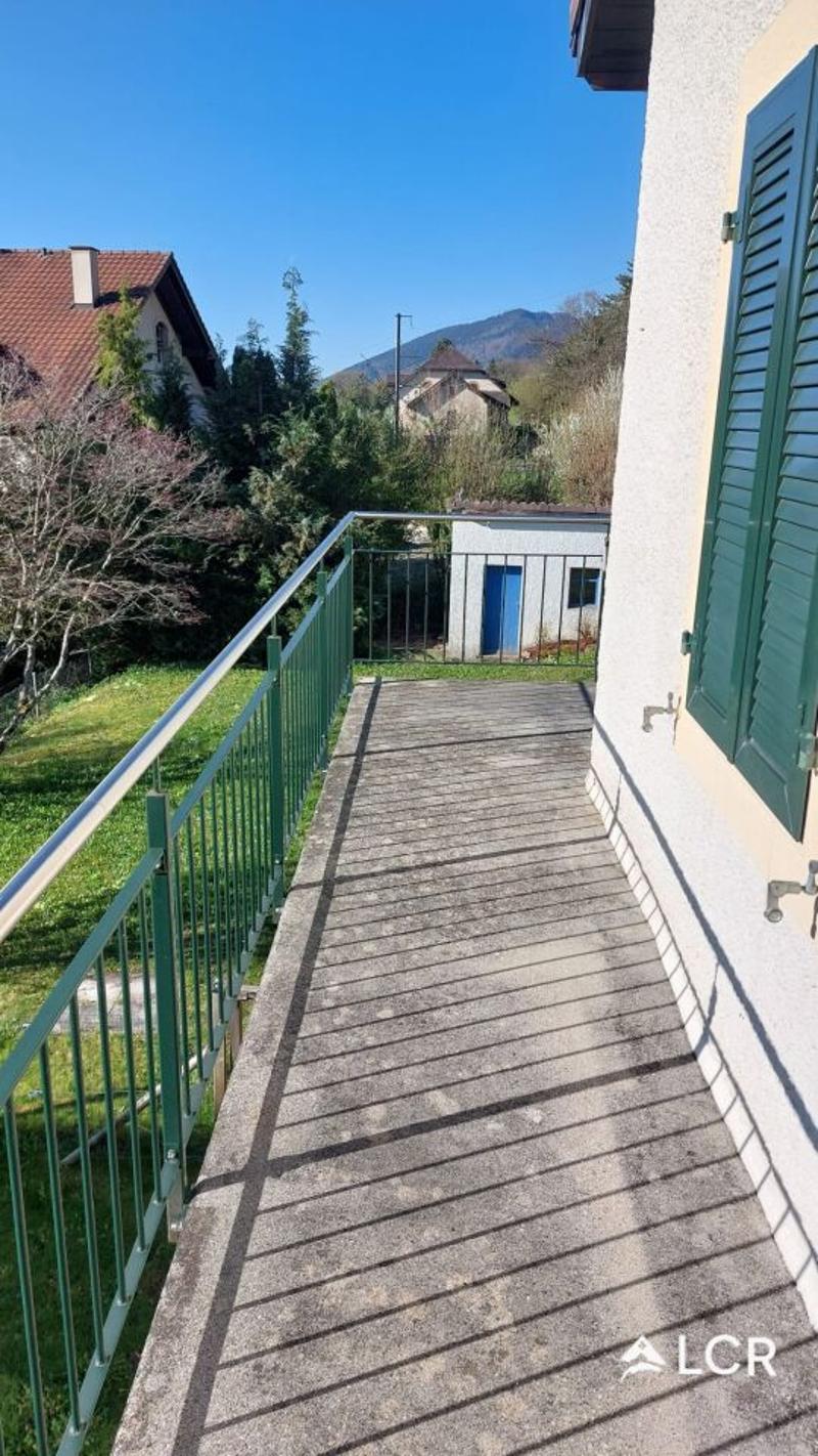 Bel appartement de 4.5p à Montézillon (11)