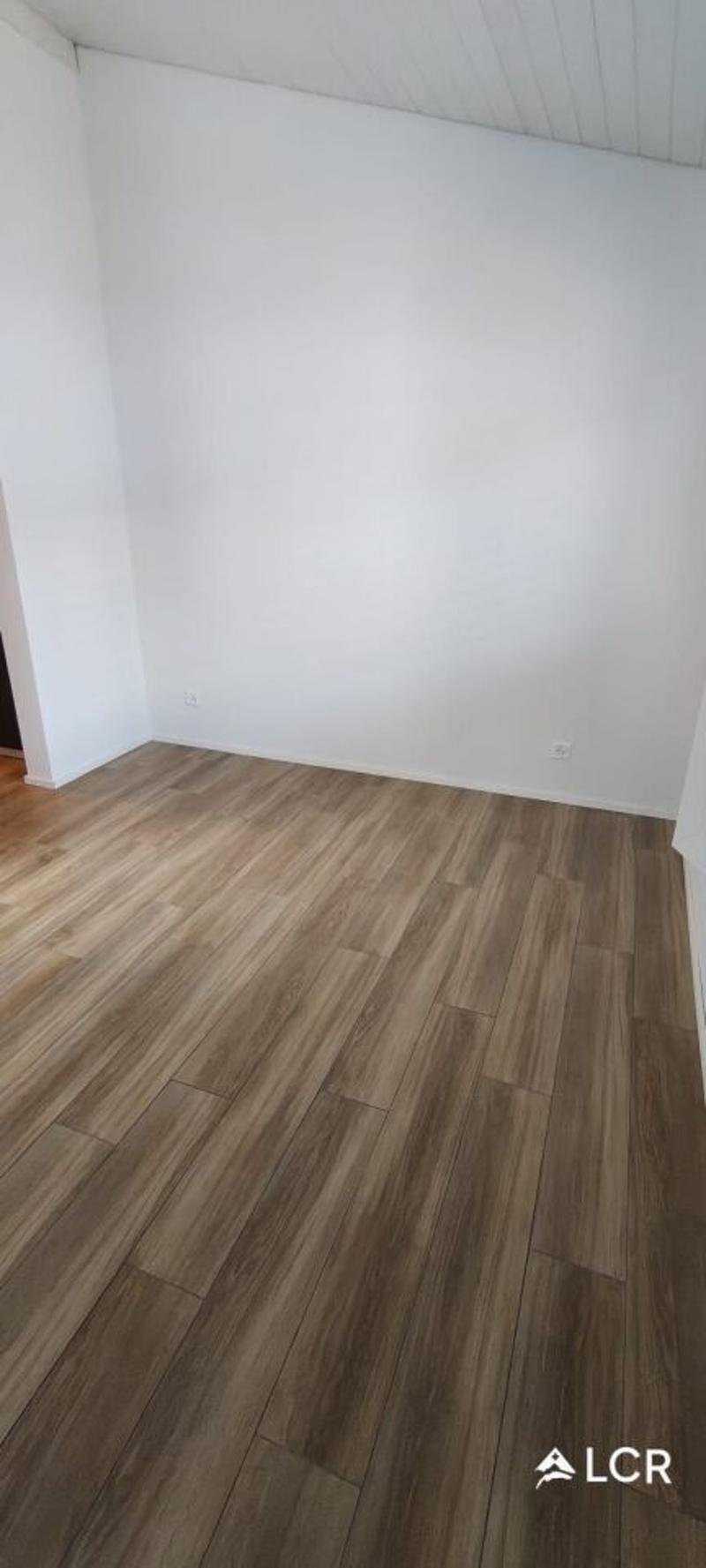 Magnifique appartement de 5.5P / 4 CHB / 2 SDB / 1 balcon / 1 Jardin /2 places de parc (7)