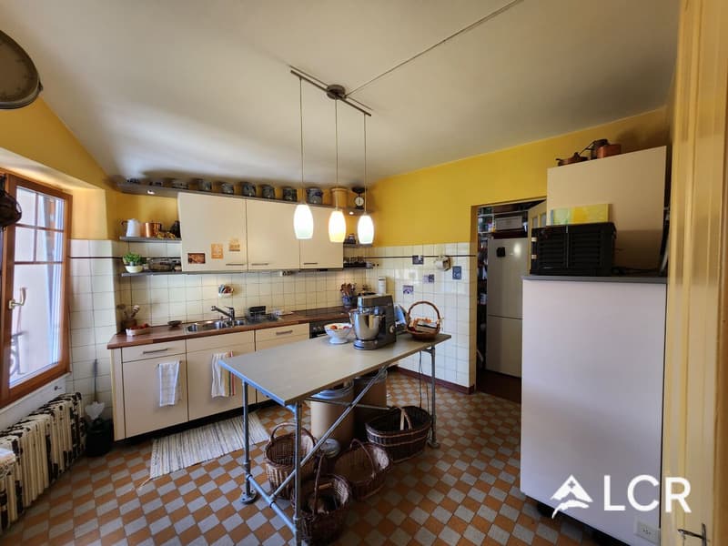 Bel appartement de 5.5P / 4 CHB / SDB / Veranda (3)