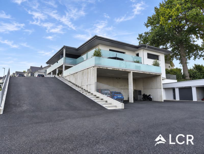 Magnifique appartement de 4.5P / 3 CHB / 2 SDB / 1 balcon / 2 places de parc (7)
