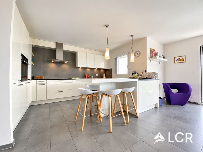 Magnifique appartement meublé de 4,5 pièces - Terrasse - Vue lac (6)