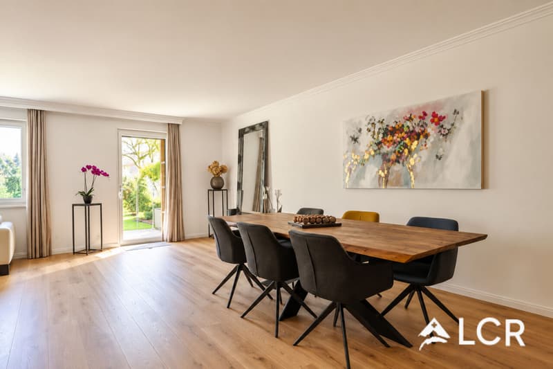 Magnifique maison rénovée avec jardin (4)