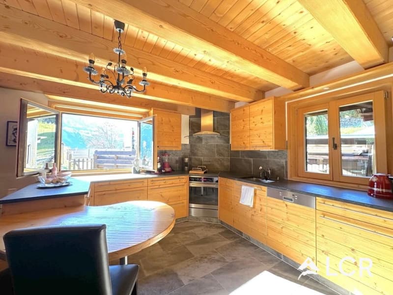 Magnifique chalet de 7.5P avec vue panoramique et cadre idylllique (8)