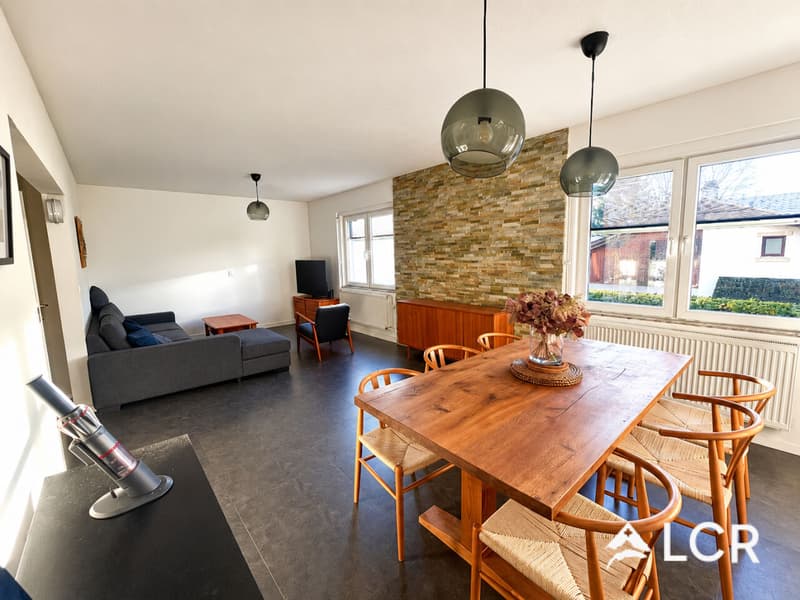 Bel appartement de 6.5p à Chézard-st-Martin (2)