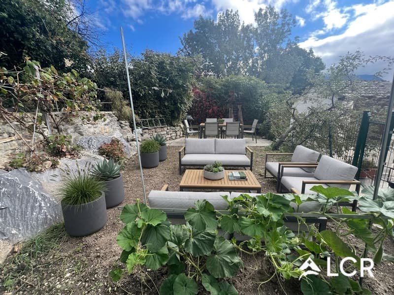 Bel appartement de 3.5P avec son 2.5P indépendant au dessous / Jardins et terrasse (9)