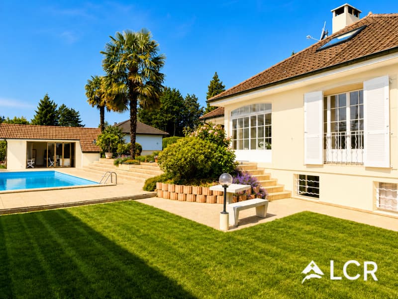 Magnifique maison familiale 8,5p / Jardin avec piscine et appartement indépendant (10)