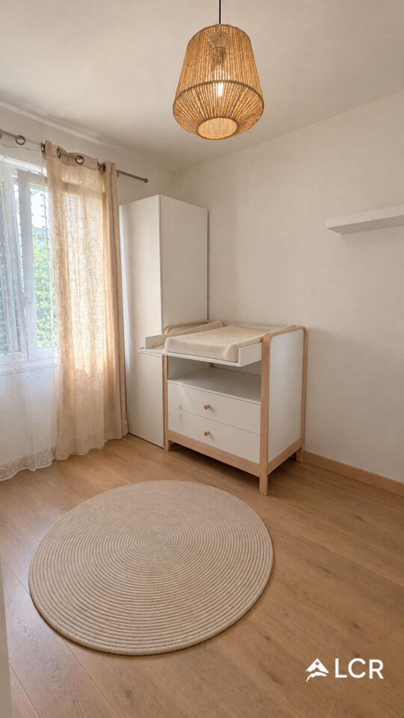Bel appartement de 5.5p à Villars-st-Croix (8)