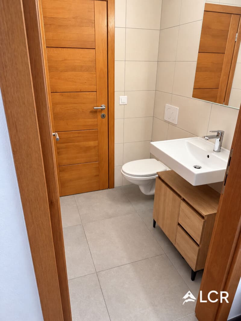 Bel appartement de 4.5p à Domdidier (13)