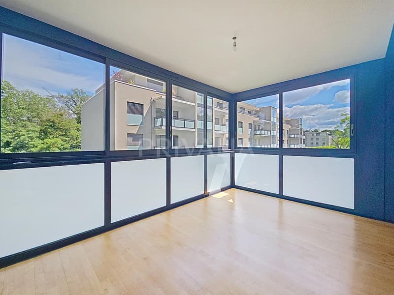 Magnificent apartment on the upper ground floor in a high-end residence (3)