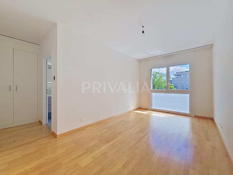 Magnificent apartment on the upper ground floor in a high-end residence (5)