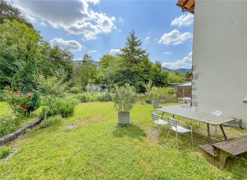 Bella casa a schiera nel cuore del villaggio di Troinex (5)