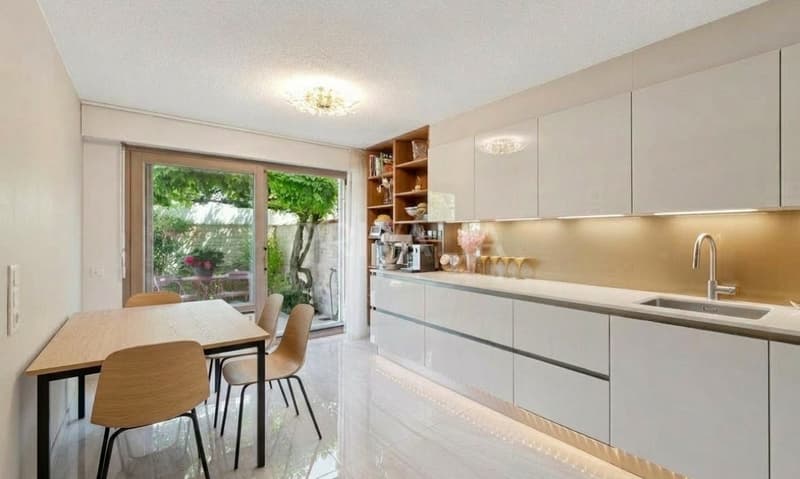 Exclusive: Charming semi-detached house with pool (5)