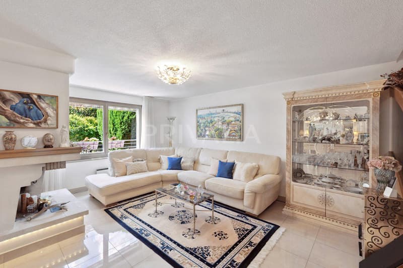 Exclusive: Charming semi-detached house with pool (4)