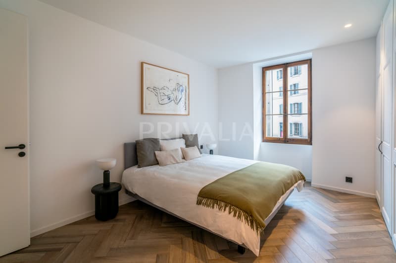 Unico: Sublime appartamento di lusso arredato in stile design e alta gamma (5)