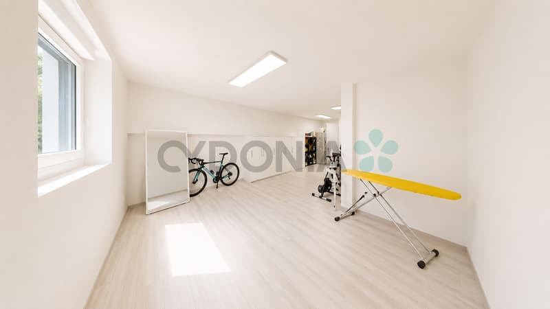 Exclusivité Belle maison mitoyenne de 135 m²,sur trois étages, en zone résidentielle d'Aire. (9)