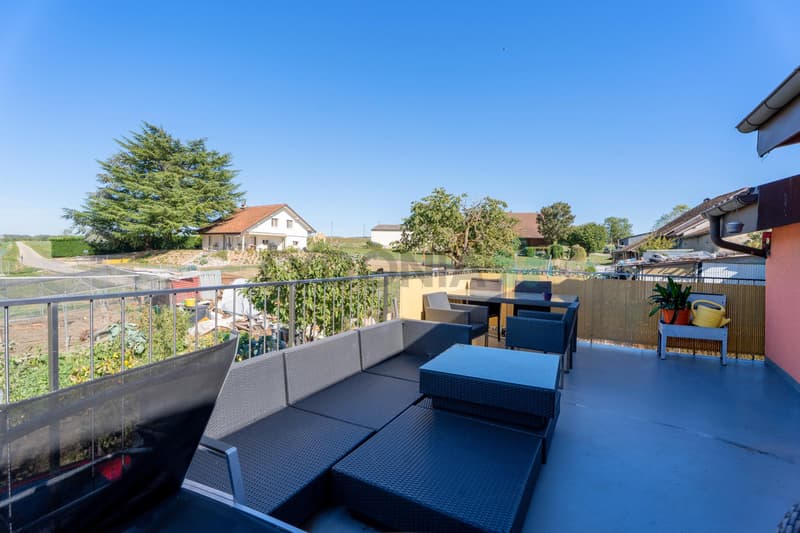 Duplex de 4.5 pièces avec terrasse à Penthaz (13)