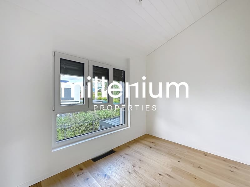 New semi-detached villa with garden (10)
