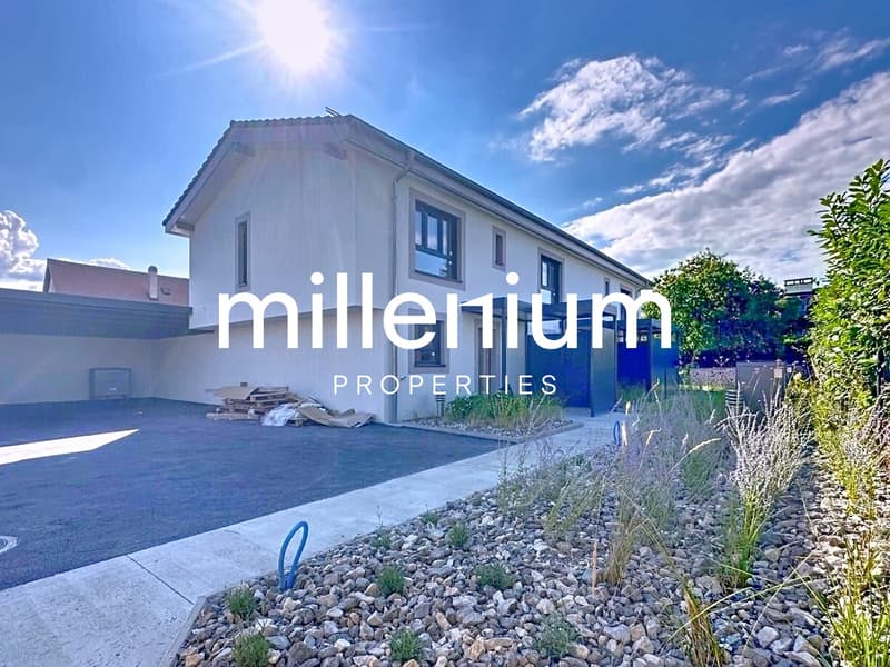 New semi-detached villa with garden (2)