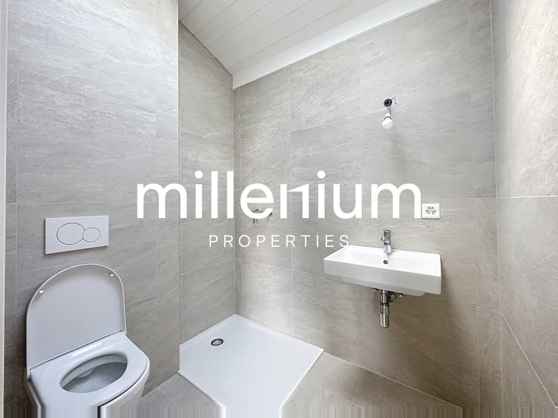 New semi-detached villa with garden (13)