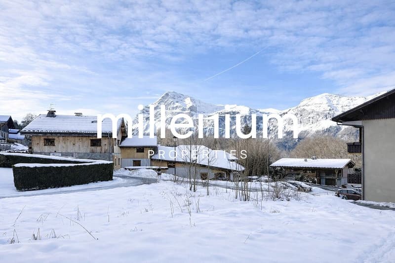 Four-room new apartment in the charming village of Les Carroz (2)