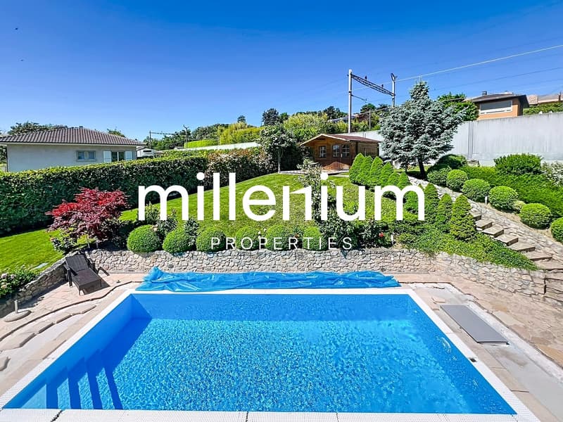Magnifica villa con piscina a Crans Près Céligny (3)