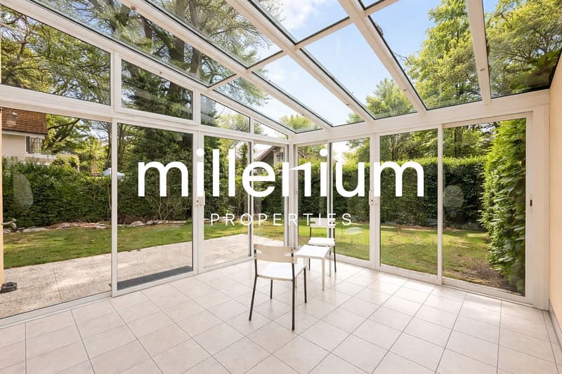 Maison familiale avec jardin à Bellevue (2)