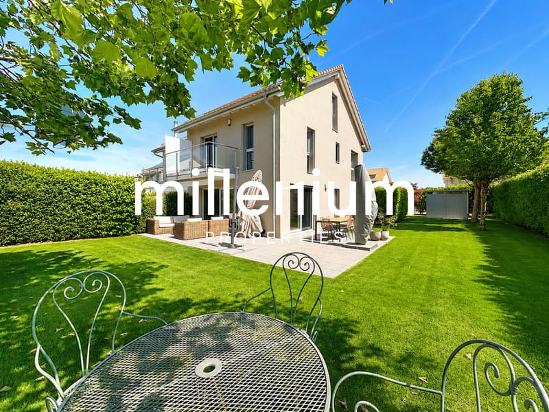 Moderne Villa mit Komfort und Modernität in Chavannes-des-Bois (1)