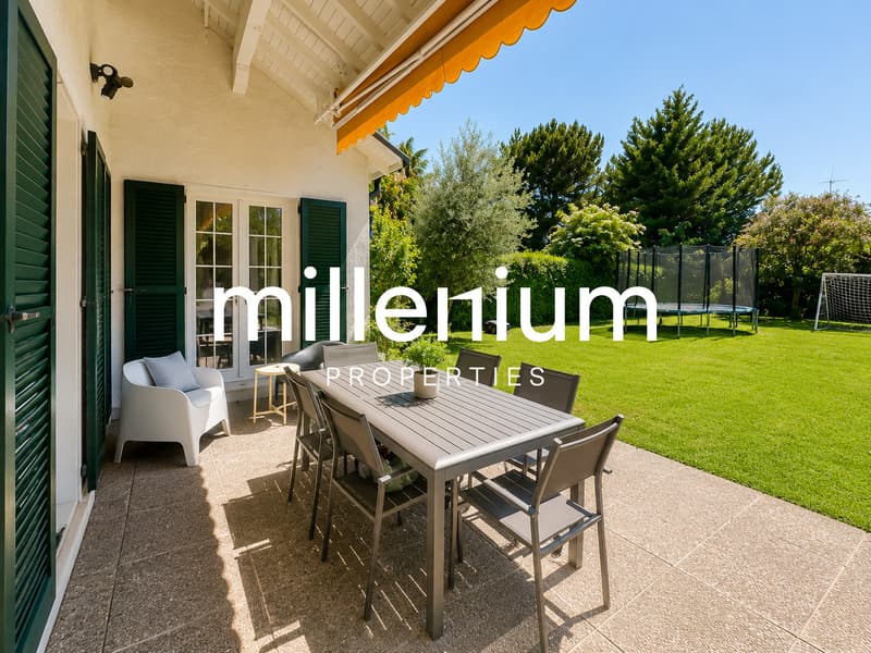 Bella casa unifamiliare con grande giardino (2)