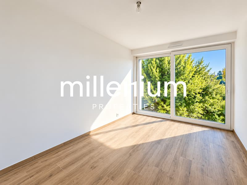 Maison familiale avec studio indépendant à Thônex (3)