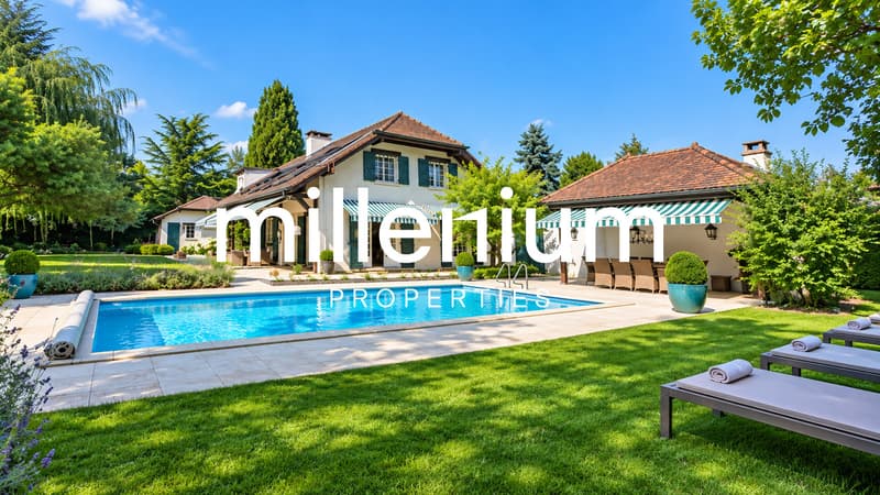Maison de style classique avec piscine au coeur d'un magnifique jardin (1)