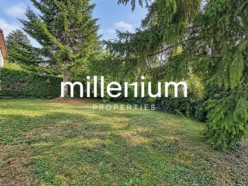 Appartement de 3 pièces au dernier étage avec terrain privatif (1)