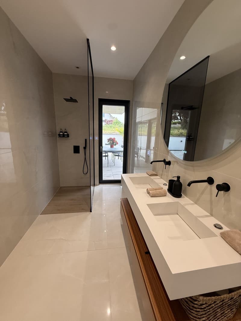 Magnifique villa de luxe neuve env. 190 m², moderne & lumineuse (7)