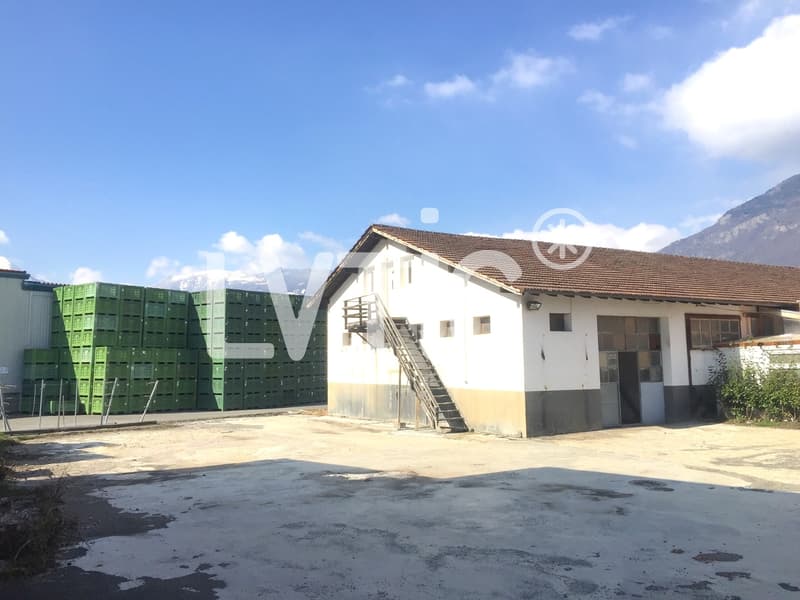 Edificio artigianale su un lotto di 1805 m2 in vendita a Martigny (10)