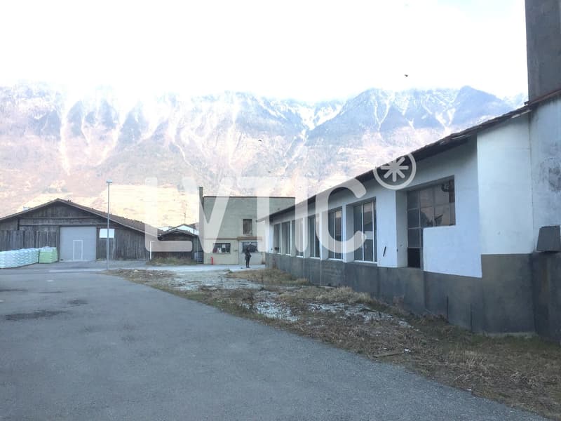 Edificio artigianale su un lotto di 1805 m2 in vendita a Martigny (8)