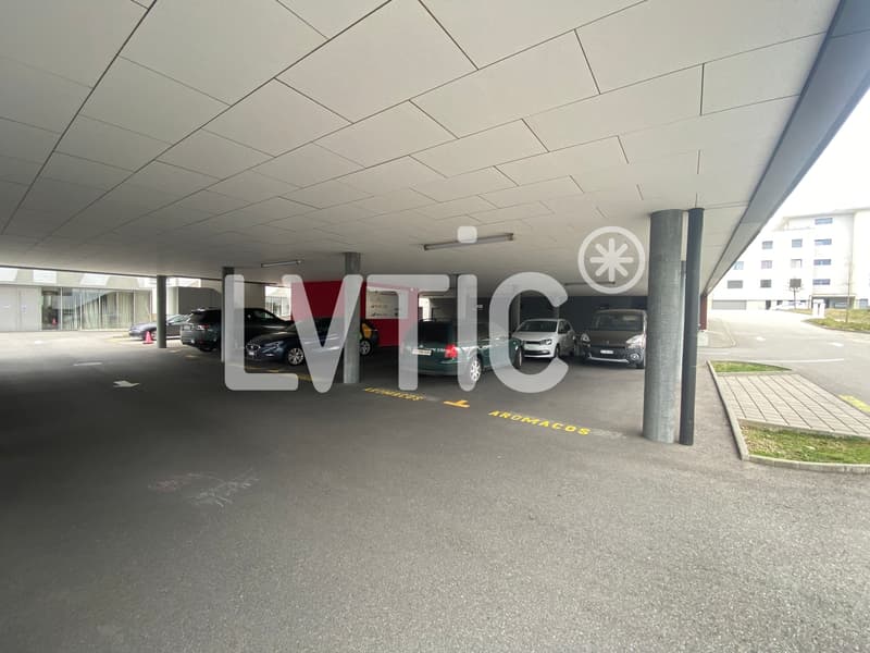 Offices, 1'450 m2 warehouse for sale in Givisiez - Fribourg (11)