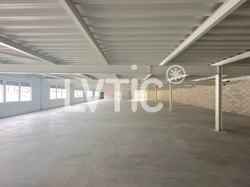 Büroflächen, 565 m2 zu vermieten in Villeneuve (3)