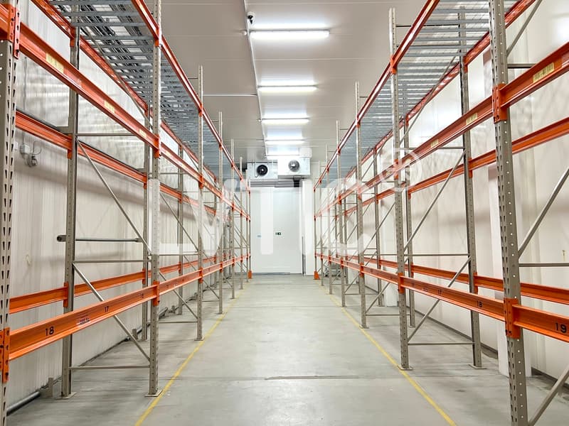 Industriestandort von 5500 m2, aufteilbar, zur Miete in der Nähe von Nyon (3)