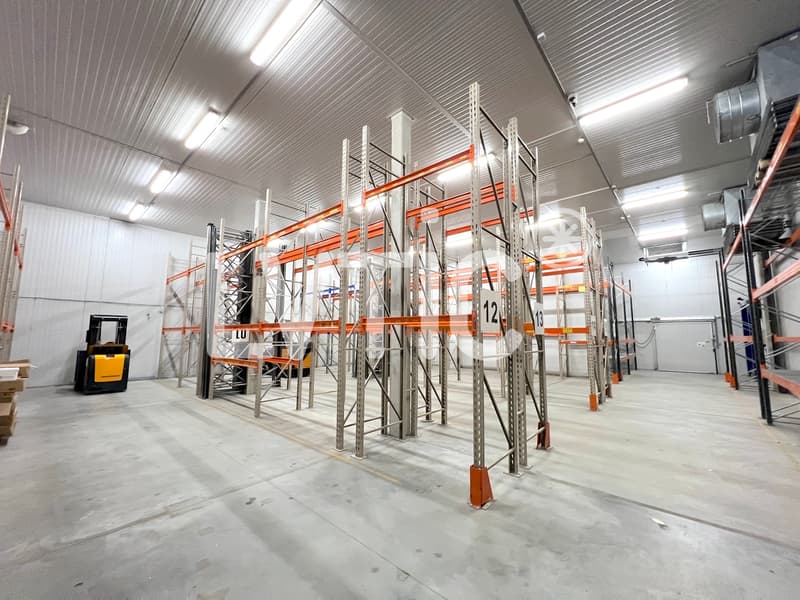 Industriestandort von 5500 m2, aufteilbar, zur Miete in der Nähe von Nyon (4)