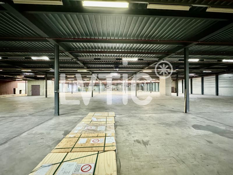 Magazzino logistico di 2200 m2 in affitto a Etoy (4)