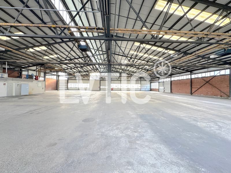 Industriehalle, 2200 m2 Lager zu vermieten in Aigle (2)