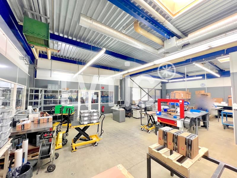 Industrial hall, 3600 m2 office space for rent near Cortaillod (4)
