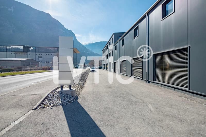 Edificio industriale di 1800 m2 su un terreno di 1680 m2 in vendita a Sierre (5)