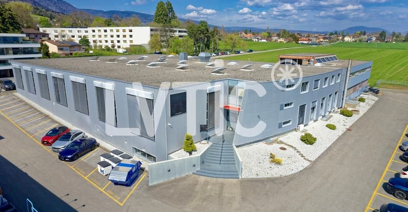 Halle, 3600 m2 di uffici su un terreno di 5000 m2 in vendita a Bevaix (2)