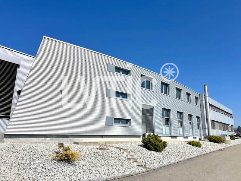Halle, 3600 m2 di uffici su un terreno di 5000 m2 in vendita a Bevaix (3)